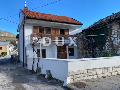 Haus 90 m², Hreljin - Garage und großer Hof