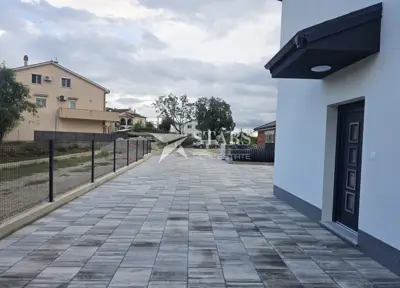 Stan 122 m², Viškovo - privatna okućnica 55 m² - 3