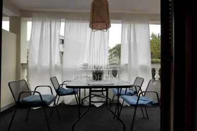 Haus 360 m², Njivice na Krku - 5 Apartments und etabliertes Geschäft - 12