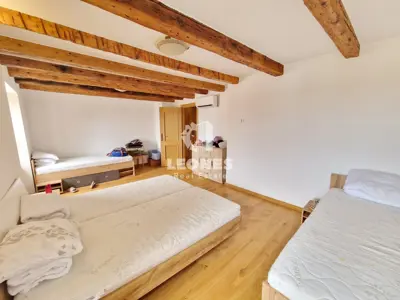 Haus 200 m², Murine bei Umag, Pool und Gartenanlage - 19