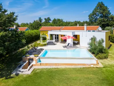 Villa 180 m², Svetvinčenat - Pool und Jacuzzi - 2