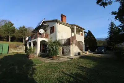 Kuća 262 m², Kršan - dvije stambene jedinice