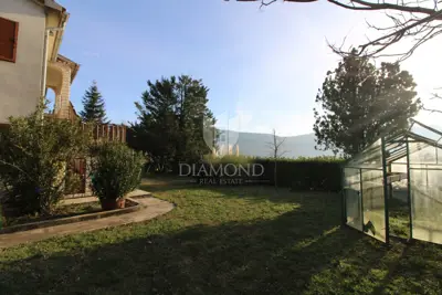 Kuća 262 m², Kršan - dvije stambene jedinice - 2