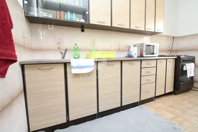 Kuća 262 m², Kršan - dvije stambene jedinice - 15