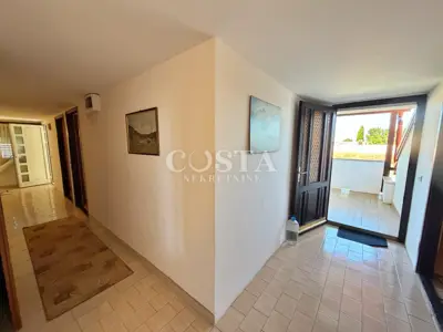 Apartment house 319 m², Sabunike - 3 apartments and garden - 18