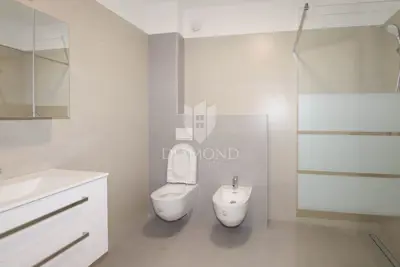 Wohnung zum Kauf in Rovinj, 56 m² - 10