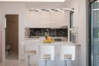 Villa 390 m², Okrug Gornji, Panoramablick auf das Meer - 10