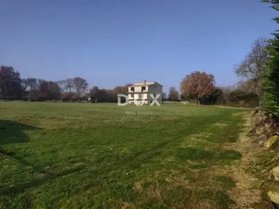 House 157 m², Šišan - shell construction and large plot - 3