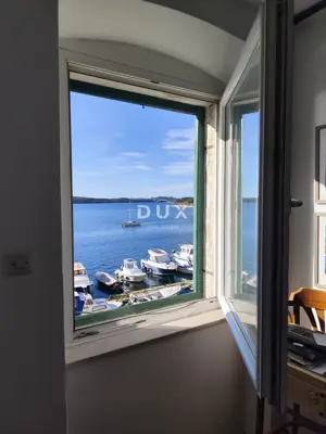 Haus 450 m², Šibenik - Dolac, erste Reihe zum Meer - 3