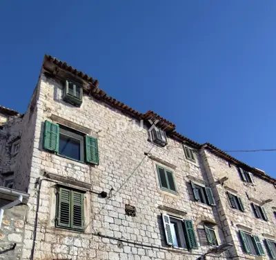 Haus 450 m², Šibenik - Dolac, erste Reihe zum Meer - 7