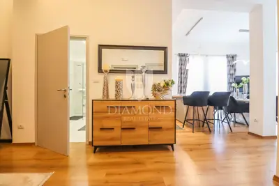 Apartment for sale in Centar, 294 m² - 6