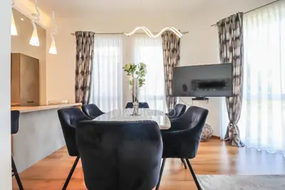Apartment for sale in Centar, 294 m² - 3