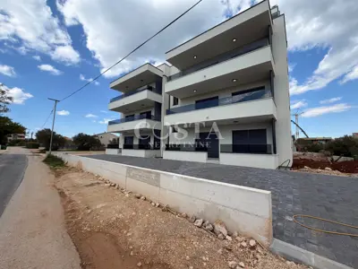 Penthouse 61,67 m², Sukošan - Dachterrasse und Stellplatz - 17