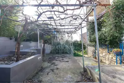 Hausetage mit Garten in der begehrtesten Lage in Pula! - 17