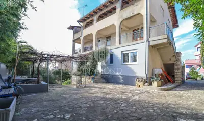Hausetage mit Garten in der begehrtesten Lage in Pula! - 16
