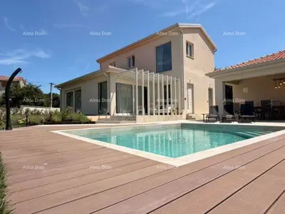Modern villa with pool - 5 km from the sea, Tar