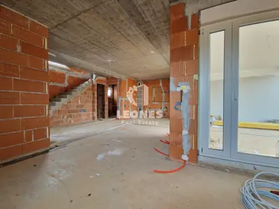 Kuća 173 m², Momjan - bazen i 2 terase - 15