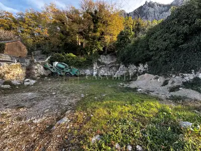 GRIŽANE - building plot with conceptual project