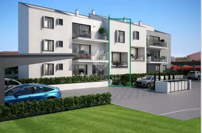 Poreč, zweigeschossige Wohnung mit Meerblick!