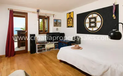 House, Brač, 302 m², 1 200 000 € - 3
