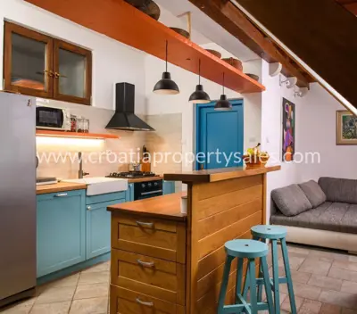House, Brač, 302 m², 1 200 000 € - 10