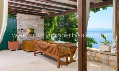 House, Brač, 302 m², 1 200 000 € - 8