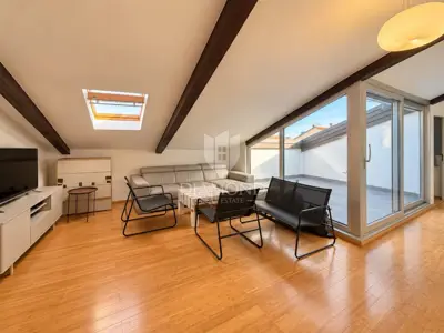 Wohnung 133 m², Umag Zentrum - 2 Wohnungen, 2. Reihe vom Meer - 2