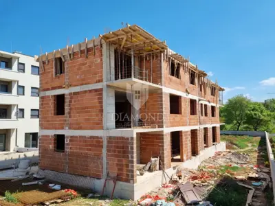 Apartment for sale in Poreč, 61,6 m²