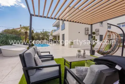 Kuća, Kaštela, 180 m², 1 100 000 € - 2