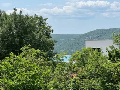 TRGET, GRAĐEVINSKO ZEMLJIŠTE – 924 m² S DJELOMIČNIM POGLEDOM NA MORE - 4