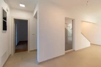 Villa 460 m², Sveti Lovreč - Pool und Jacuzzi - 20