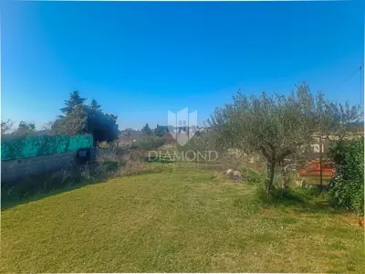 Building plot 1,382 m², Rovinj - near the sea