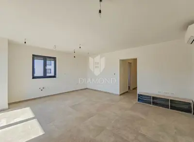 Stan 64 m², Umag - 2 spavaće sobe i terasa s pogledom na more - 4
