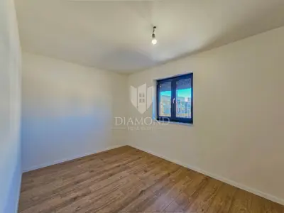 Stan 64 m², Umag - 2 spavaće sobe i terasa s pogledom na more - 8