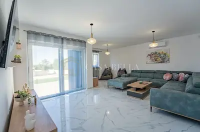 Haus zum Kauf in Dobrinj i okolica, 300 m² - 5