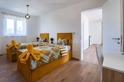 Haus zum Kauf in Dobrinj i okolica, 300 m² - 12