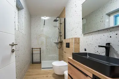 Haus zum Kauf in Dobrinj i okolica, 300 m² - 20