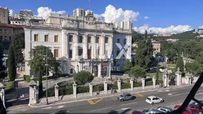 Wohnung 80 m², Rijeka Centar - zwei Badezimmer und Potenzial