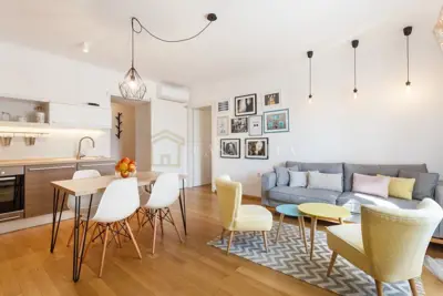 Rijeka, Centar - 5 apartmana, Korzo i Žabica