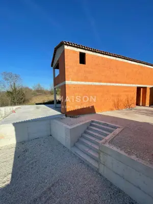 Kuća 300 m², Smoljanci kod Svetvinčenta, privatnost i mir - 10