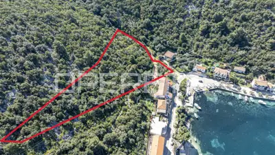 Land 5,107 m², Zaklopatica by the sea with a view of the bay - 2