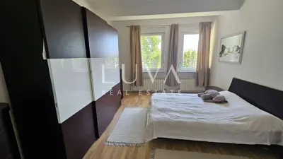 Wohnung 230 m², Gornje Prekrižje - Garten, Garage und Parkplatz - 12