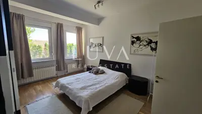 Wohnung 230 m², Gornje Prekrižje - Garten, Garage und Parkplatz - 13