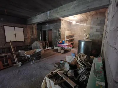 Kuća u Povljani, 4 apartmana i 50 m od mora - 15