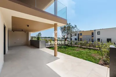 Apartment 81 m², Novigrad - garden and sea view - 5