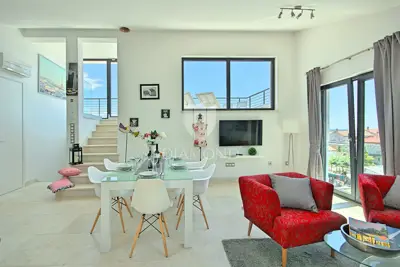 Stan 90 m², Vrsar - velika terasa i pogled - 2