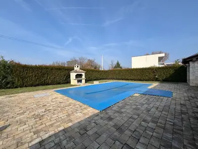 Haus zum Kauf in Poreč, 400 m² - 4