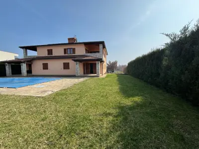 Haus zum Kauf in Poreč, 400 m² - 2