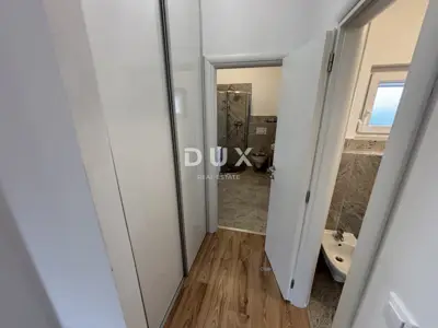 CRIKVENICA, JADRANOVO - Functional house with 4 residential units - 18
