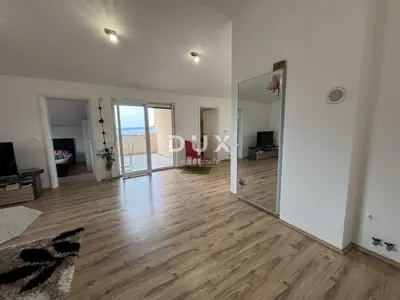 CRIKVENICA, JADRANOVO - Functional house with 4 residential units - 14